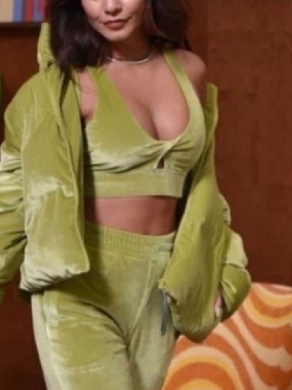 Fabletics Oasis Twist Front Green Velour Velvet Bra Festival